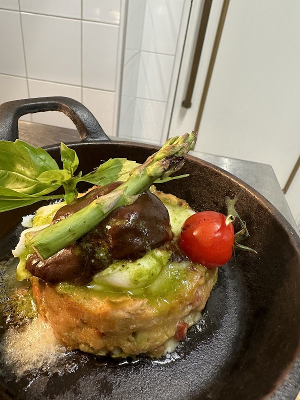 ALMA Restaurant — plat