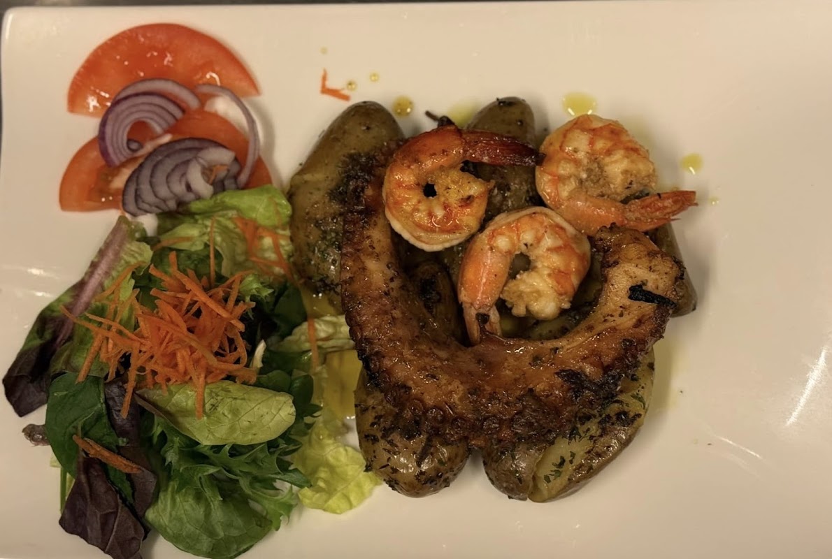 Aux bords de Seine - La scène — plat