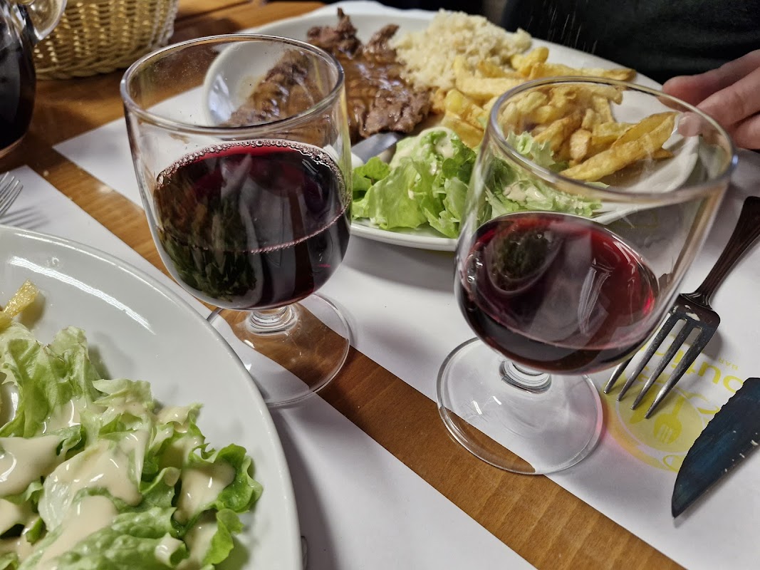 BAR RESTAURANT COUTINHO — plat