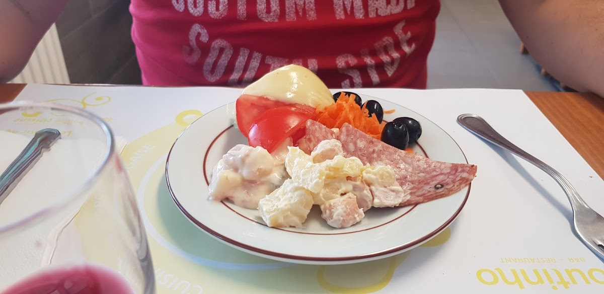 BAR RESTAURANT COUTINHO — plat