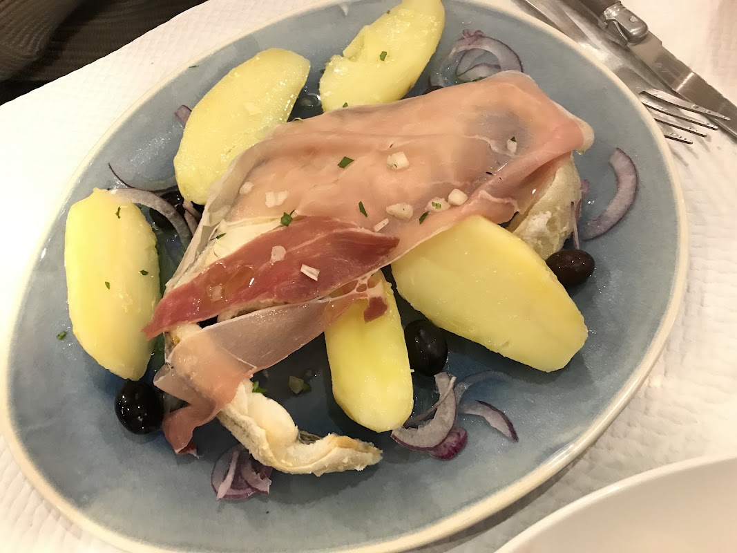La Belote — plat