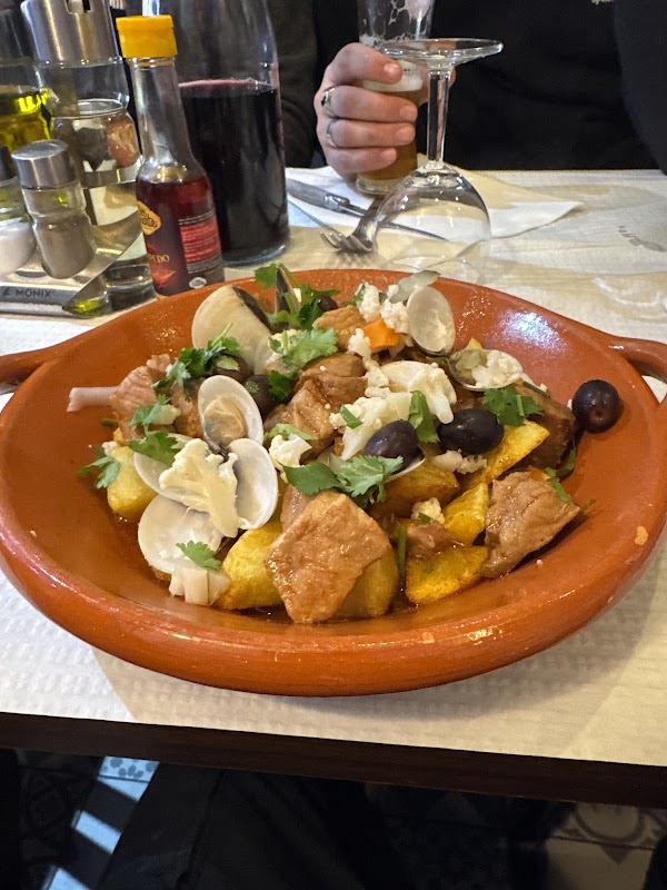 La Belote — plat