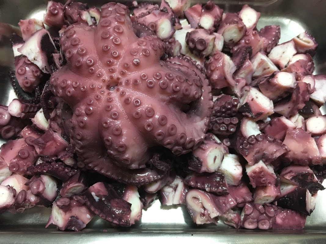 Le Comptoir Portugais (Épicerie et Spécialités Portugaises Versailles) — plat