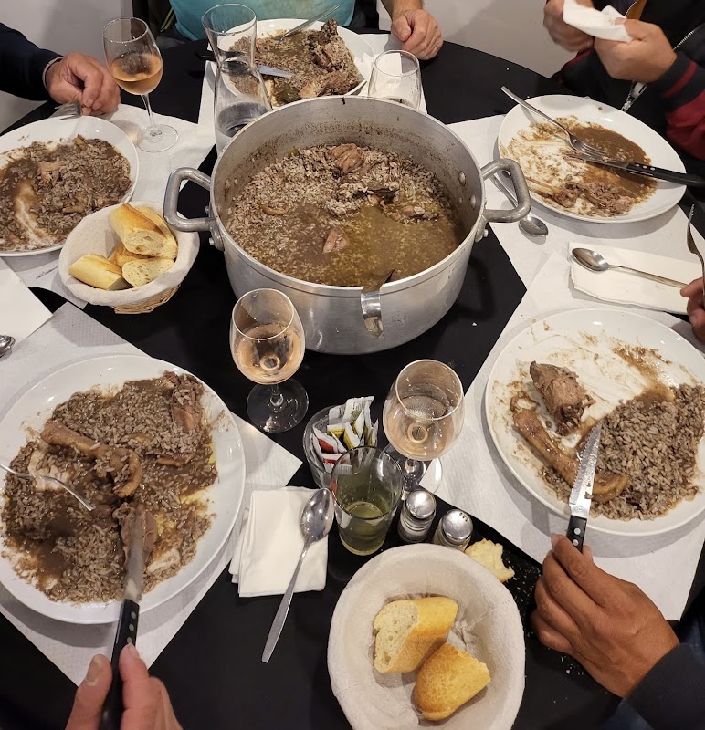 O cantinho — plat