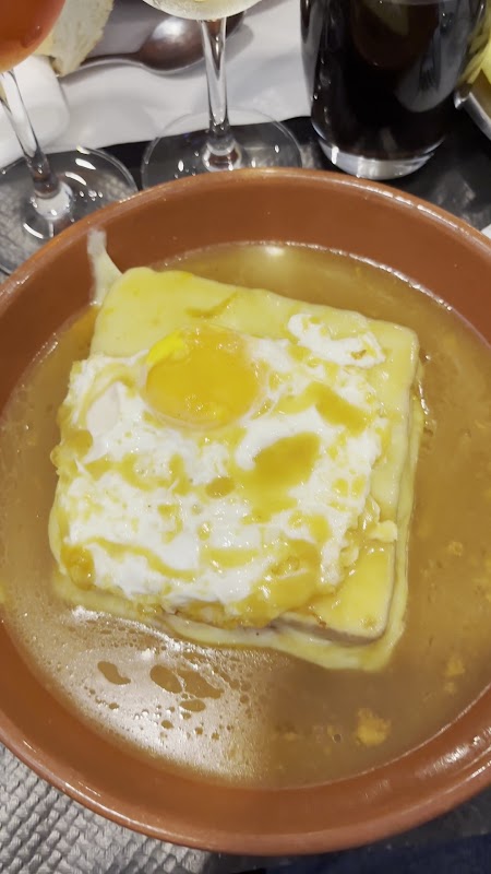 O cantinho — plat