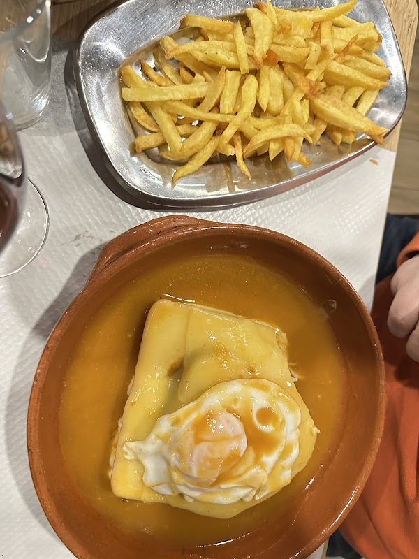 O cantinho — plat