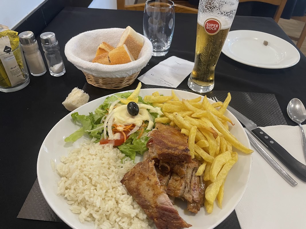 O cantinho — plat
