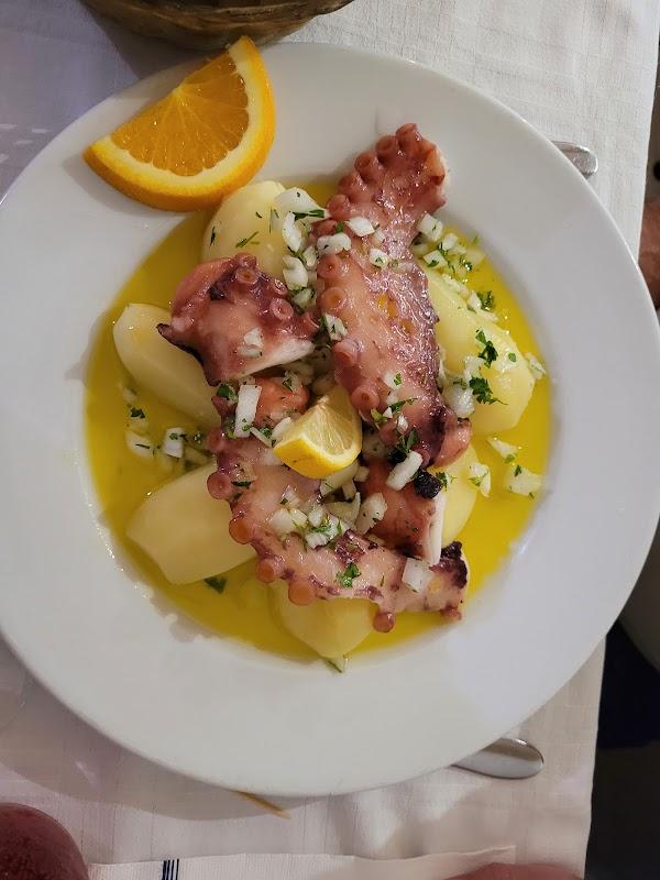 Les Trois Marias — plat